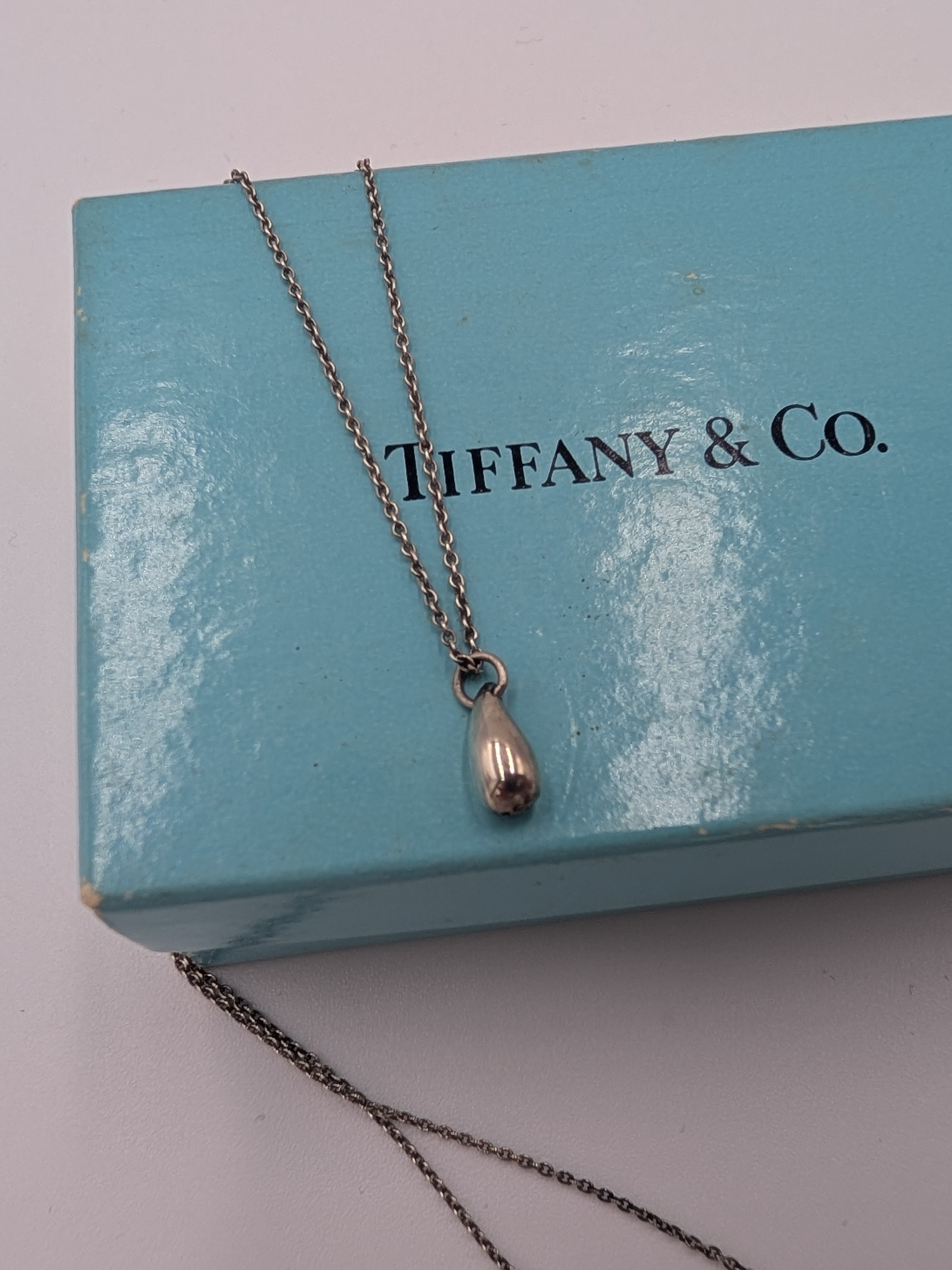Tiffany & Co. Sterling Silver Teardrop Pendant Necklace - Silver